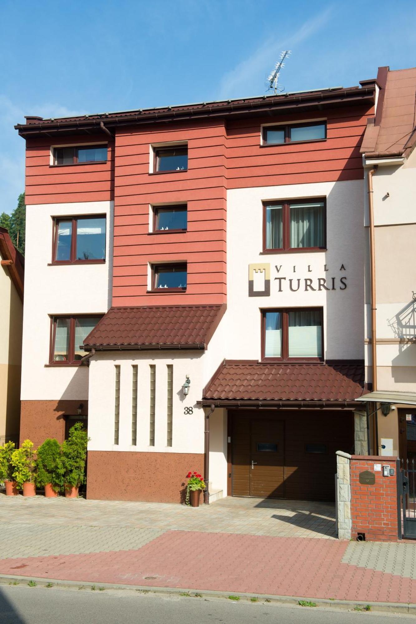 Villa Turris Apartamenty Przy Muszynskim Zamku Мушина Экстерьер фото